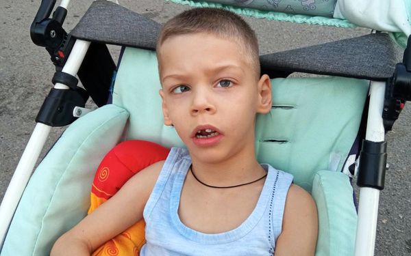 Oleksiy Velky, born in 2015 - Cerebral palsy