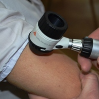 В Запорожской областной детской больнице наконец-то появился дерматоскоп. 