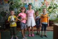 Дети обрели семью: Алина 2006 г.р, Карина 2008 г.р, Артур 2010 г.р, Эльдар 2010 г.р и Егор 2012 года рождения
