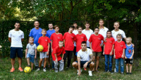 Футболисты украинской сборной посетили один из детских домов Запорожья: фото