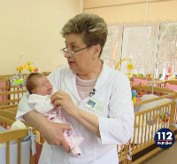 Real foster mother: director of child care center helps orphans find their new families