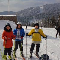 Приглашаем детей кататься на лыжах в Буковель!