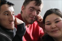 Интернат или жизнь. Как кыргызстанская семья учит «вечных детей» самостоятельности