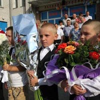 Фоторепортаж: депутаты подарили запорожской сельской школе компьютерный класс
