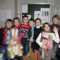 Ученики запорожской частной школы «Реал» помогли тяжелобольному ребёнку и собрали подарки для нуждающихся детей